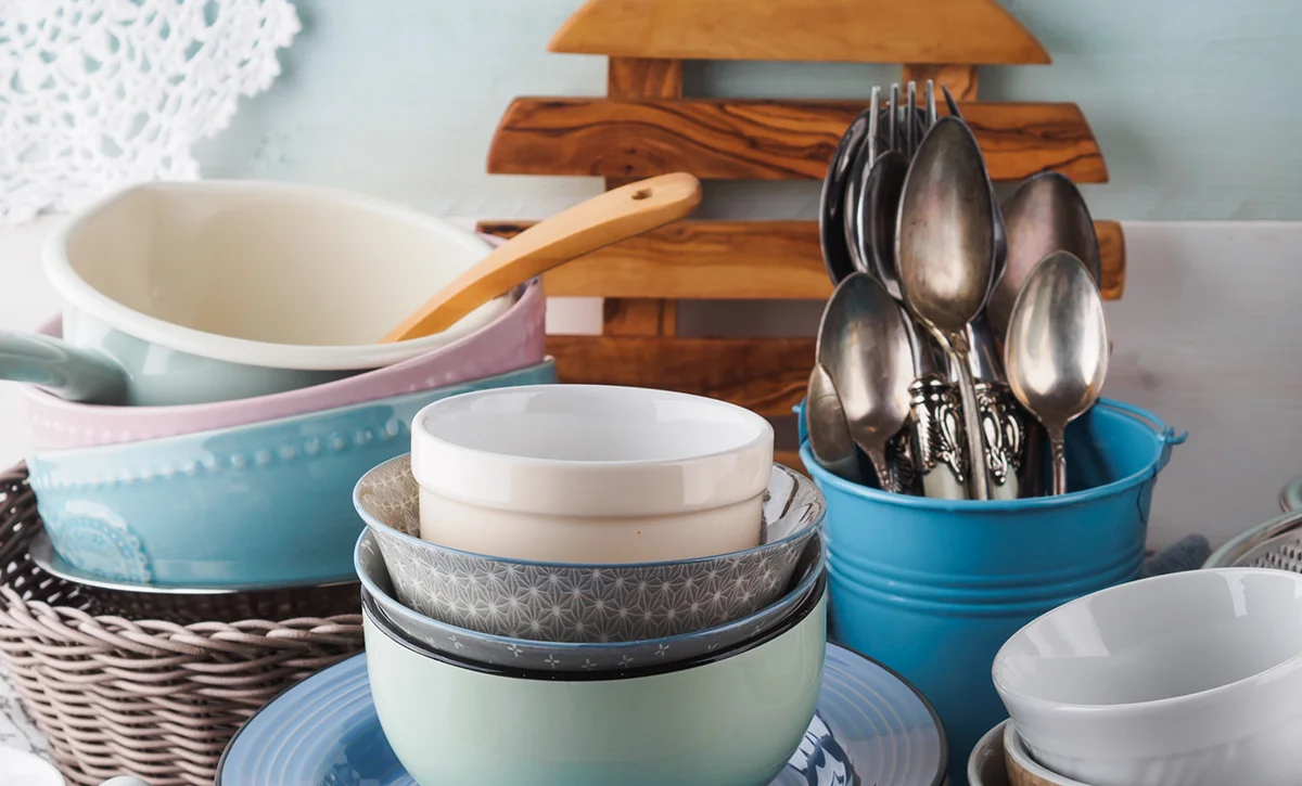 piles of multicolor dishes